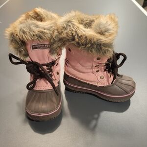 London Fog Faux Fur Pink Duck Boots | 6